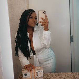 Meet your Posher, Naasirah